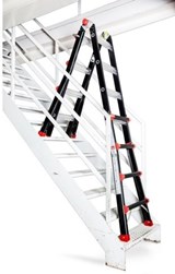 Giant_escalier
